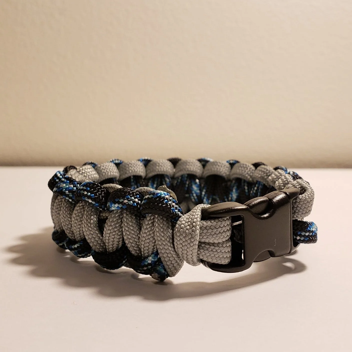 Insanelyparacord: A Deep Dive into High-Quality Paracord for Every Need
